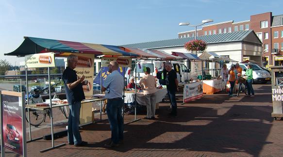marktbezoekers 2